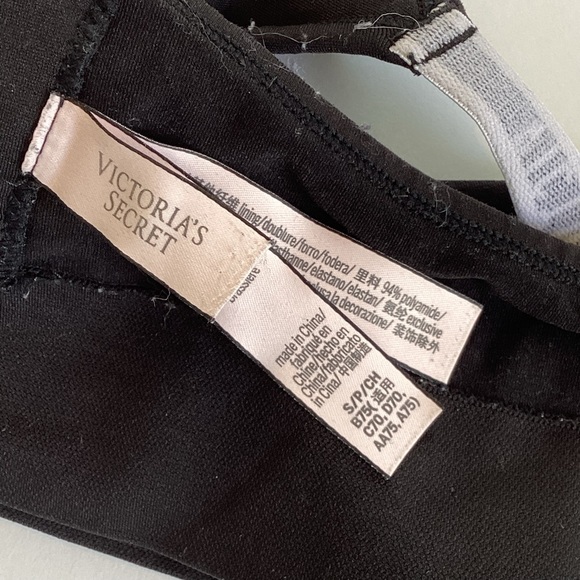 4 /💲20 🤑 Victoria's Secret bra - Picture 3 of 4